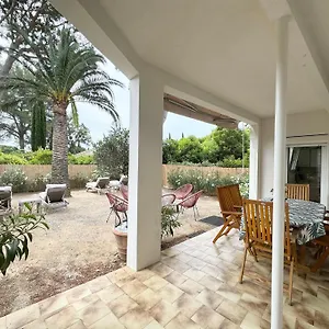 les-cigalons.fr-provencehotel.com/